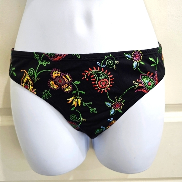 Victoria’s Secret ✦ Embroidered Floral Bikini Set ✦ Triangle Halter Top + Beaded - Picture 5 of 16